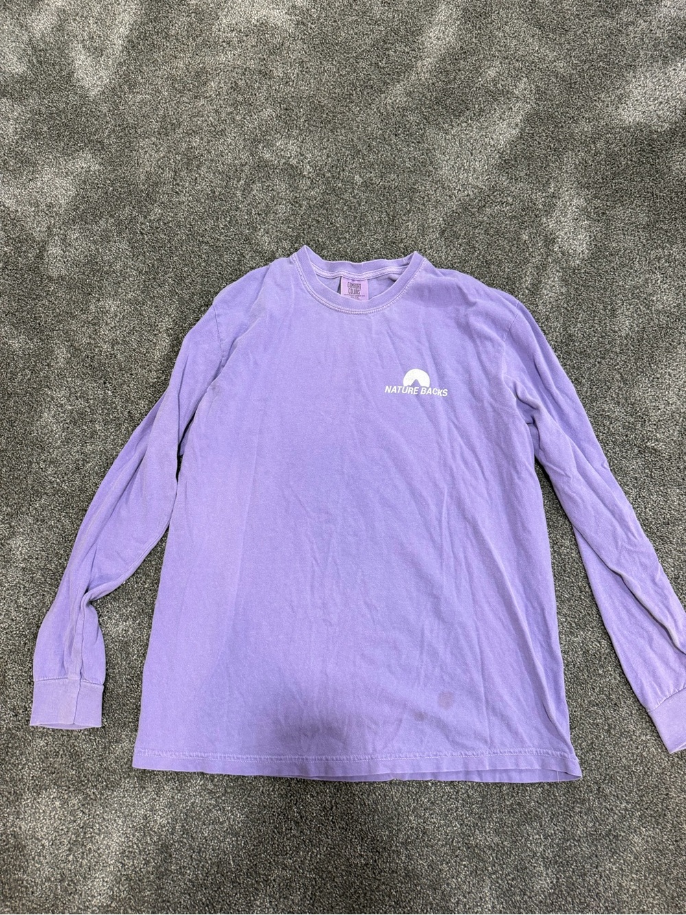 Nature Backs Long-Sleeve Tee